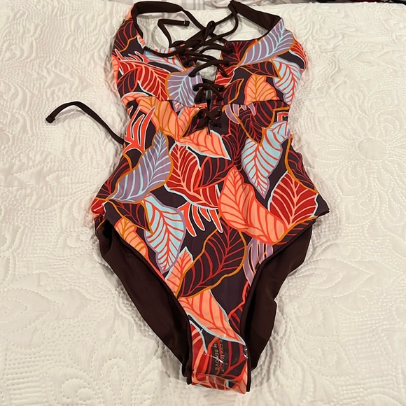 MAAJI NWOT but liner intact reversible one piece swim sz Small - Picture 1 of 6